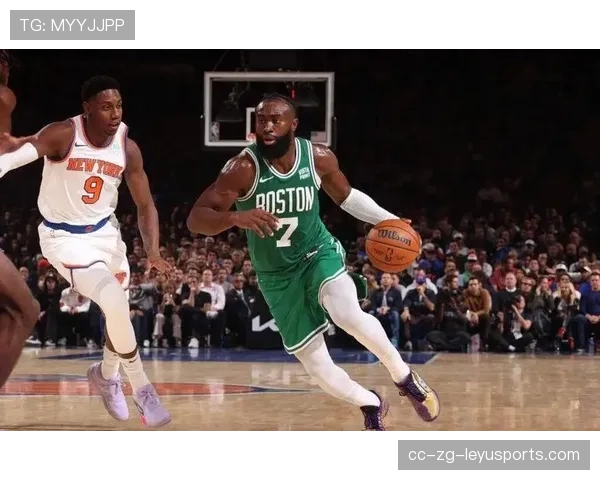 凯尔特人进攻端火力十足,塔图姆继续领跑得分榜,凯尔特人战术 凯尔特人进攻端火力十足,塔图姆继续领跑得分榜,凯尔特人战术